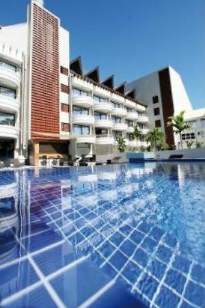 פאפיט Hotel Tahiti Nui מראה חיצוני תמונה