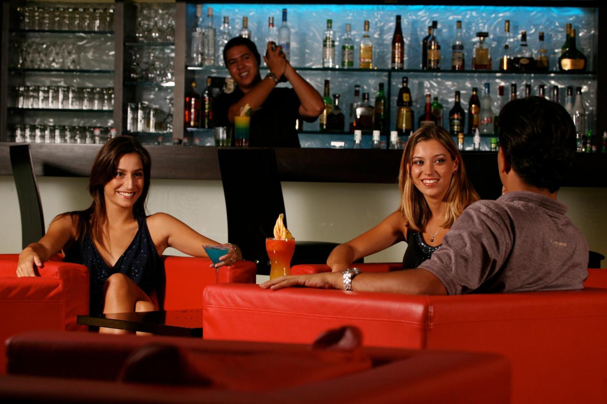פאפיט Hotel Tahiti Nui מראה חיצוני תמונה