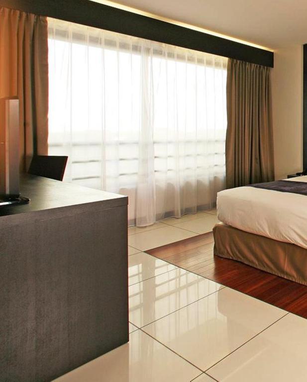 פאפיט Hotel Tahiti Nui מראה חיצוני תמונה