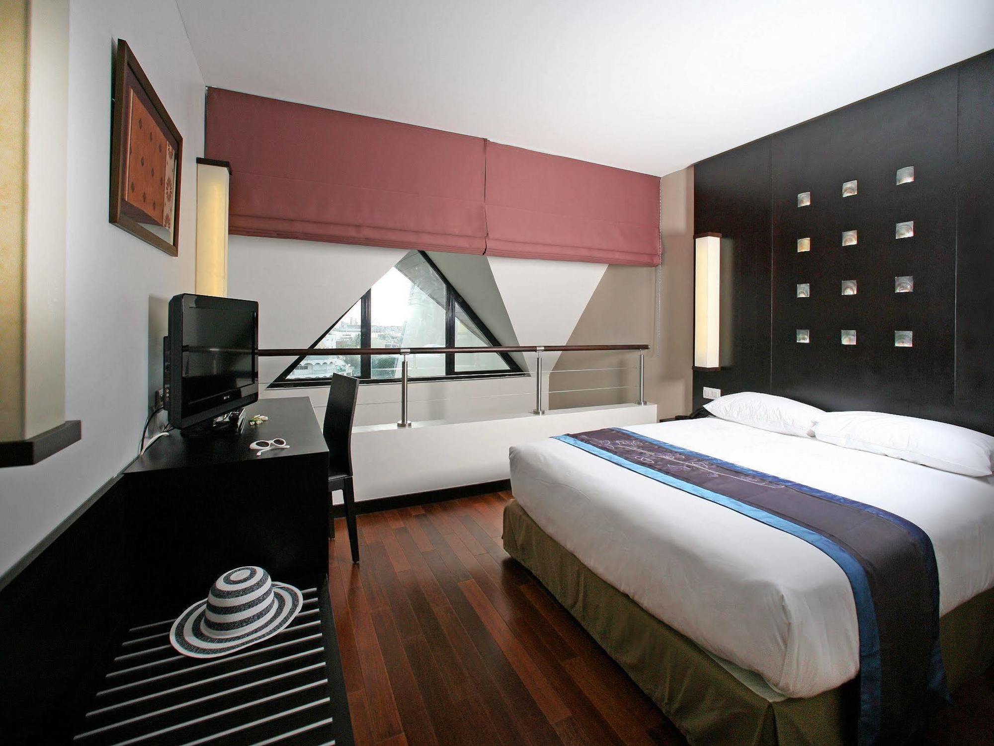 פאפיט Hotel Tahiti Nui מראה חיצוני תמונה