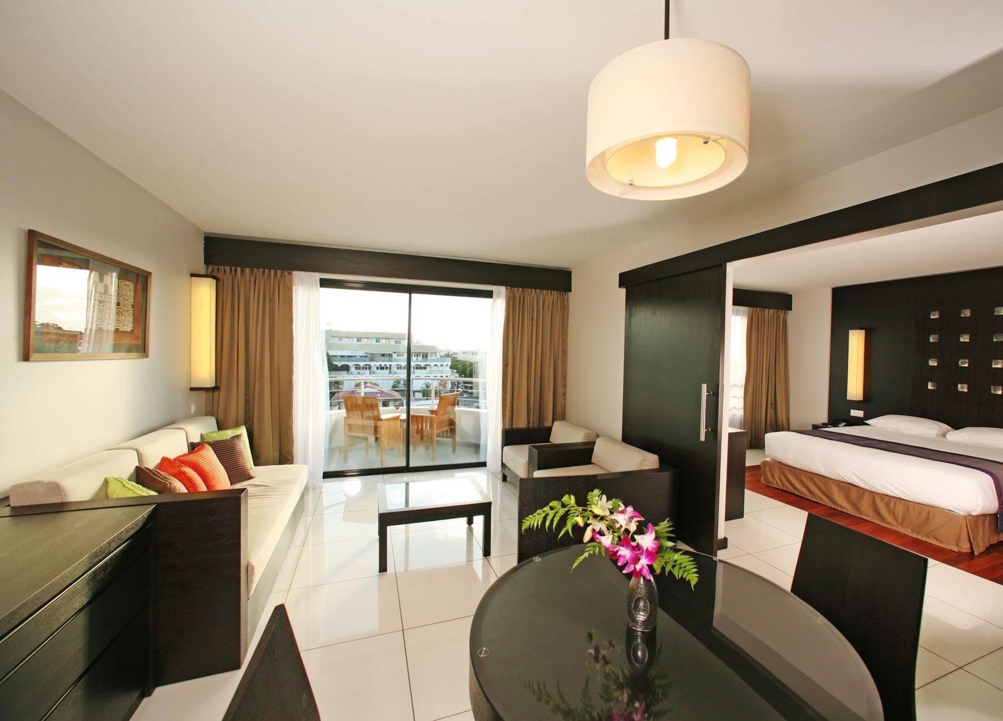 פאפיט Hotel Tahiti Nui מראה חיצוני תמונה
